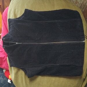 Woolrich Vest. Wide Wale Black Corduroy. Womens Large